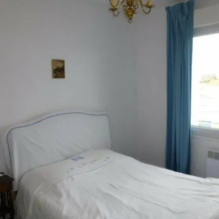 Royan, 3 Pieces, 4 Personnes - Fr-1-305-1491 *